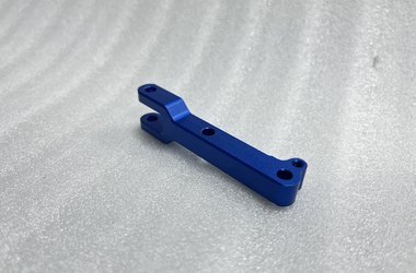 机器人腕部轻量化连杆加工